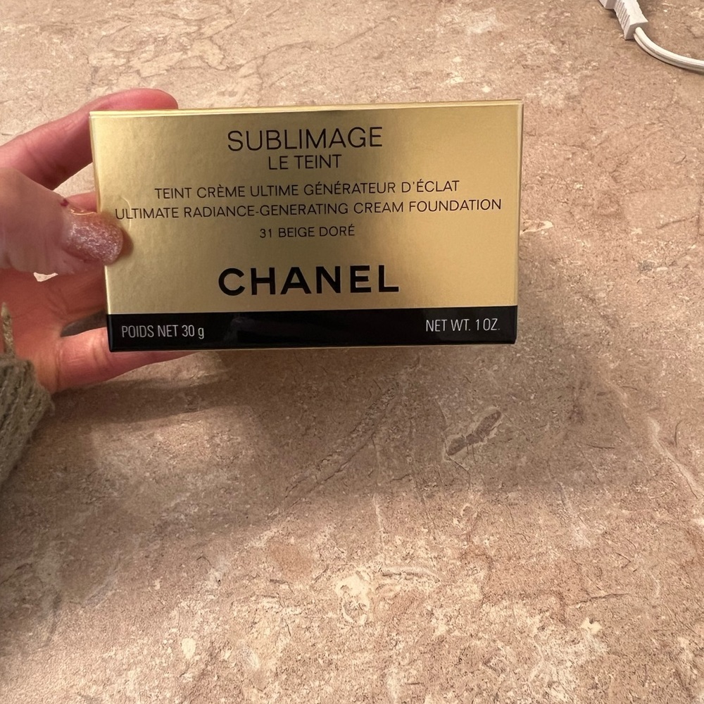 CHANEL FOUNDATION